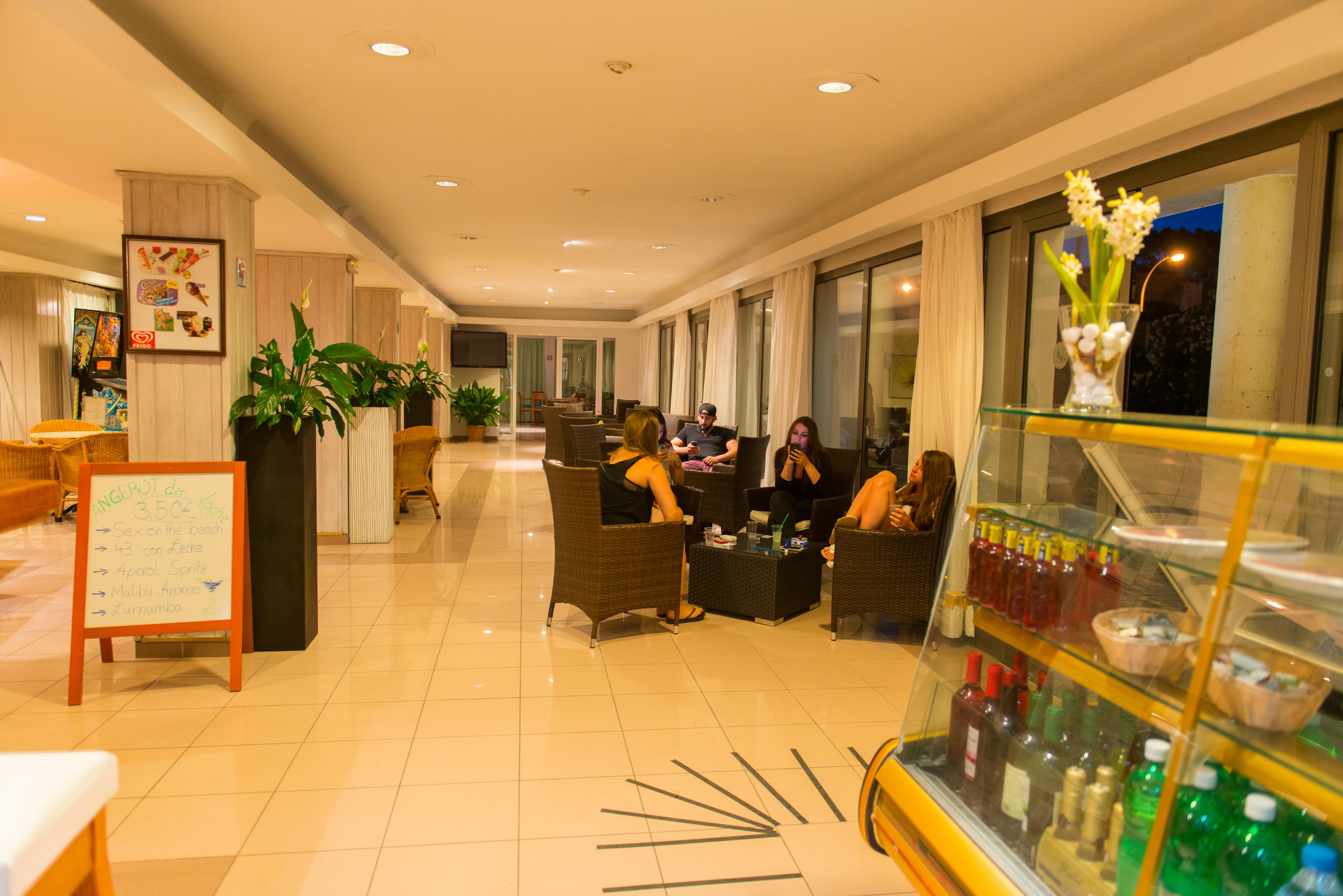 Hotel Bella Mar 칼라 라트자다 외부 사진